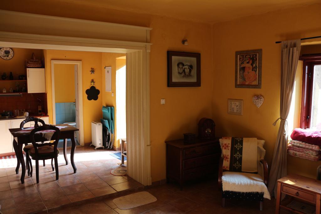 Apartman Na Zlatom Dvore Banská Štiavnica 客房 照片